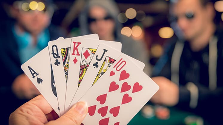 Poker và những kỹ thuật giúp bạn tạo được lợi thế đánh bại đối thủ